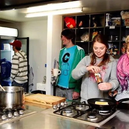 Nomads Queenstown Hostel-2